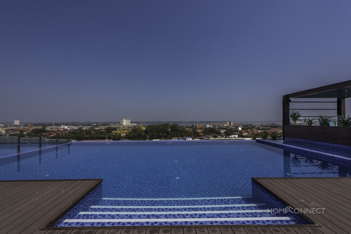 Amazing 4 bedroom penthouse in Daun Penh