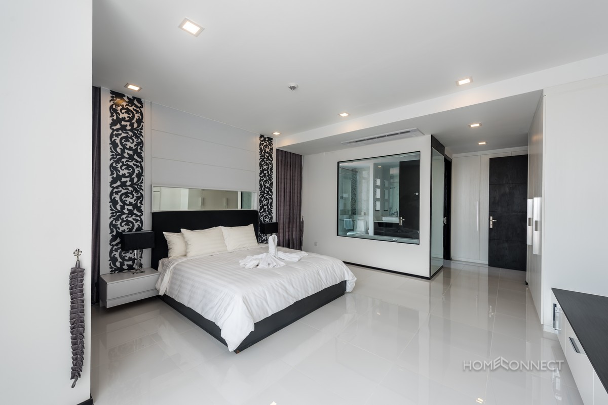 Amazing 4 bedroom penthouse in Daun Penh