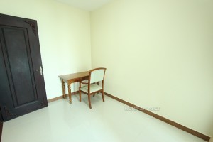 Spacious 2 bedroom apartment in Toul Kork