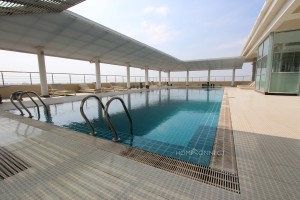 Spacious modern 3 bedroom apartment in Toul Kork