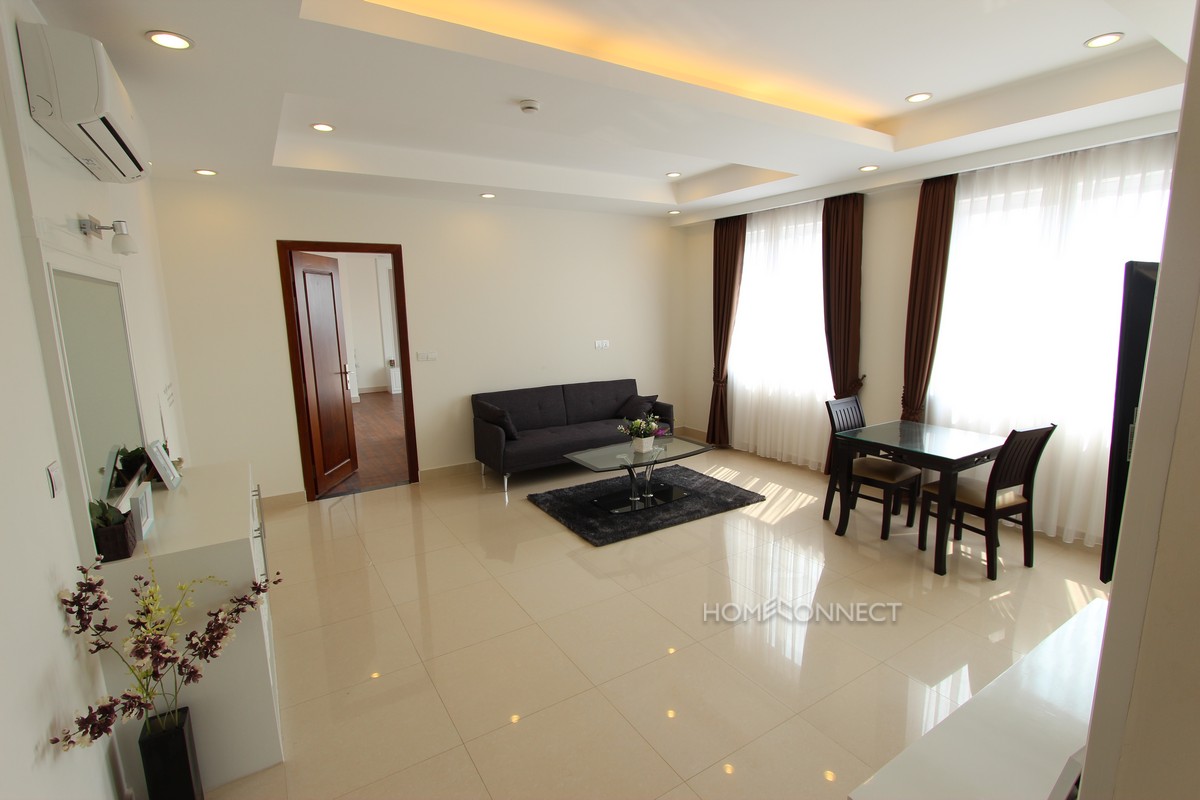 Luxurious 1 Bedroom Apartment in Toul Tom Poung