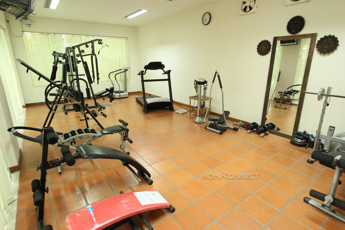 Fully serviced 2 bedroom apartment in Tonle Bassac