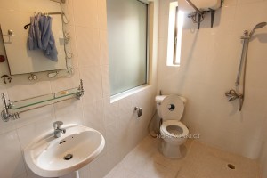 Fully serviced 1 bedroom apartment in Tonle Bassac