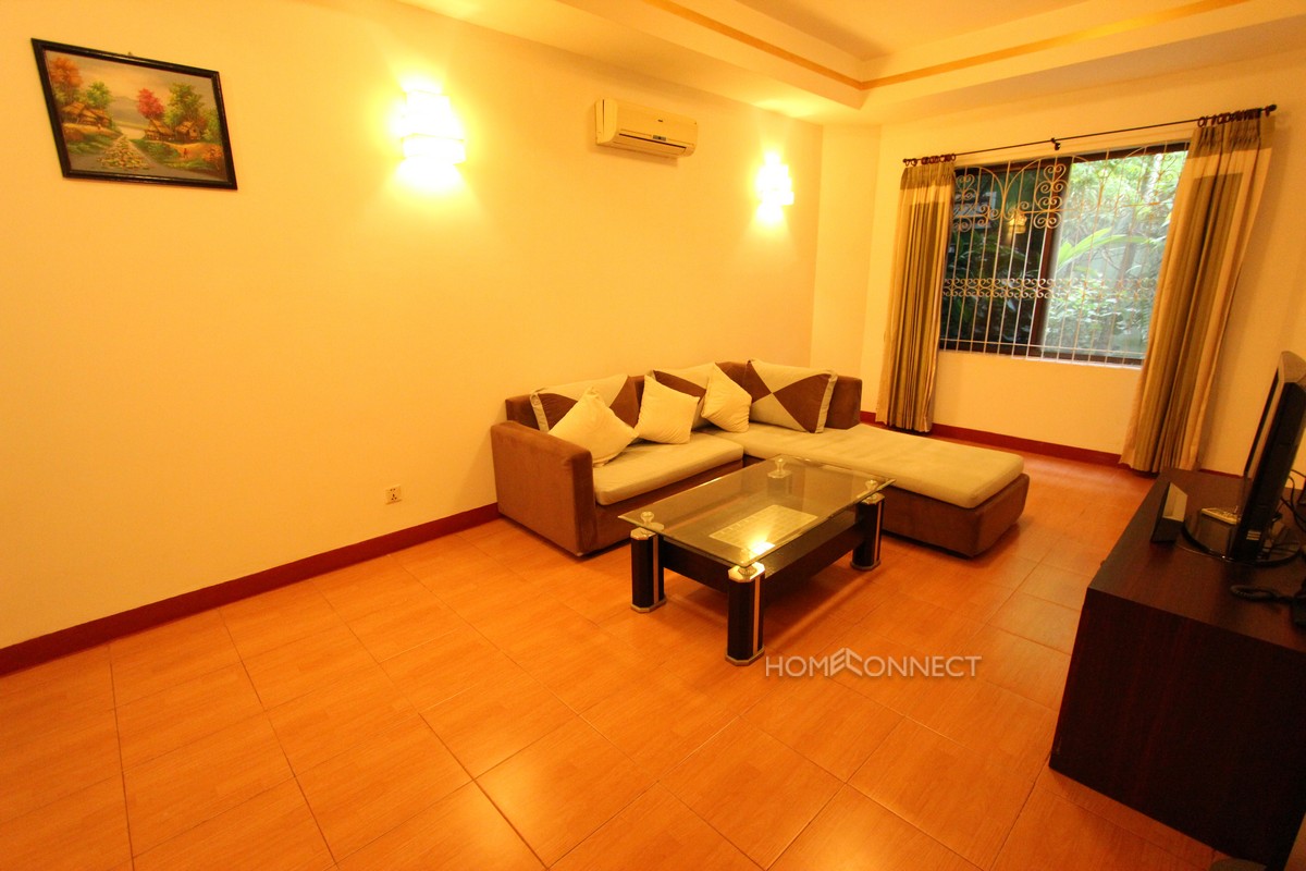 Fully serviced 2 bedroom apartment in Tonle Bassac