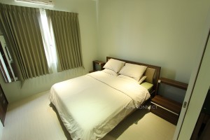 Modern Central 1 Bedroom Apartment in Daun Penh