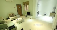 Modern Central 1 Bedroom Apartment in Daun Penh