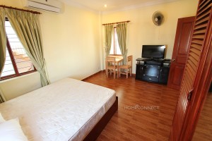 Riverside Studio Apartment in Daun Penh