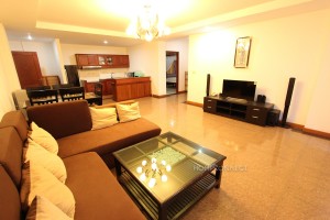 Fully serviced modern apartment near Riverside