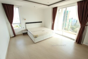 Luxurious 2 Bedroom Apartment in BKK1