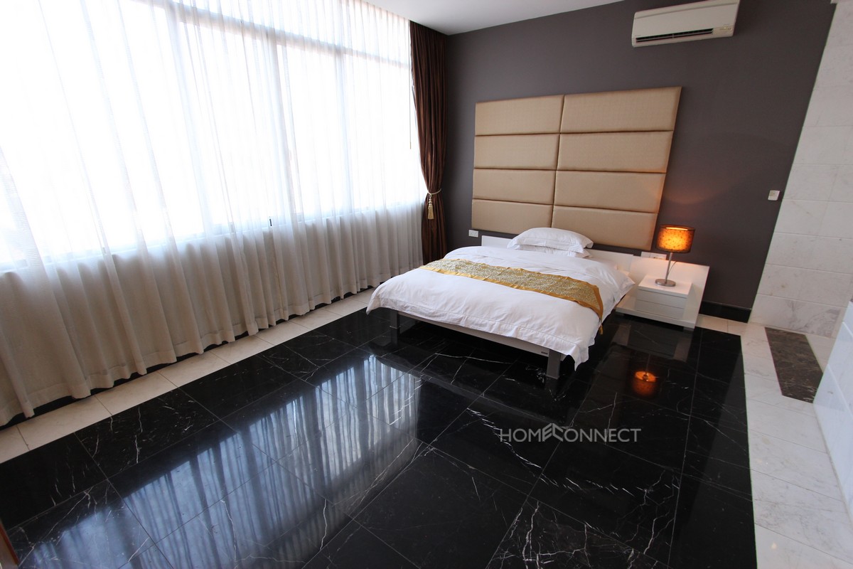 Stylish 2 Bedroom Apartment in Daun Penh