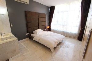 Fabulous 3 Bedroom Apartment in Daun Penh