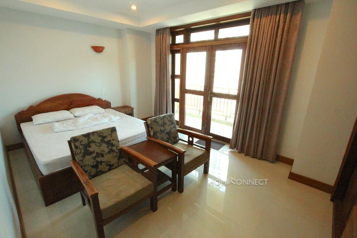 Large 2 Bedroom Apartment in Central Phnom Penh