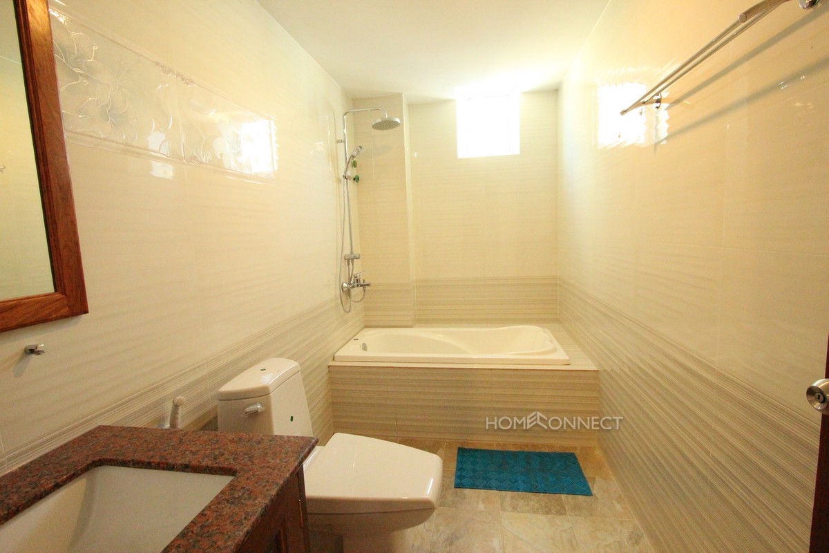 Large 2 Bedroom Apartment in Central Phnom Penh