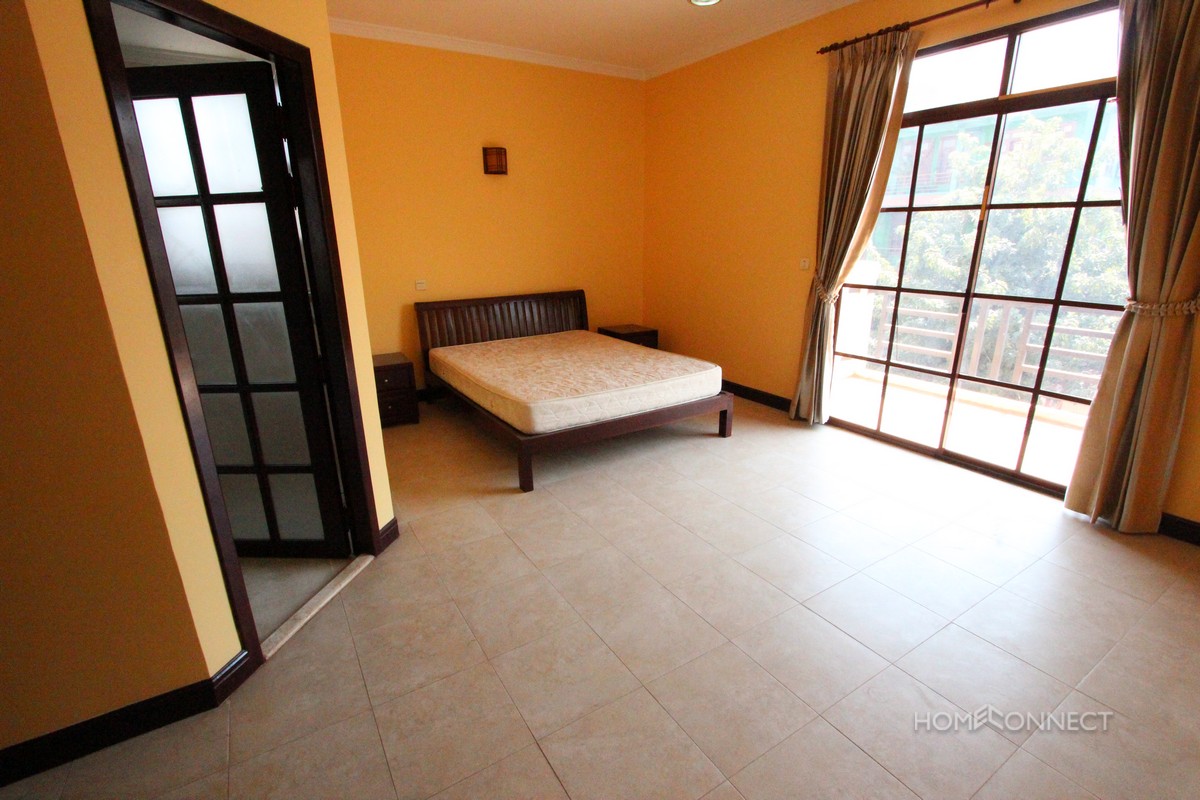 Attractive 2 bedroom apartment in BKK1