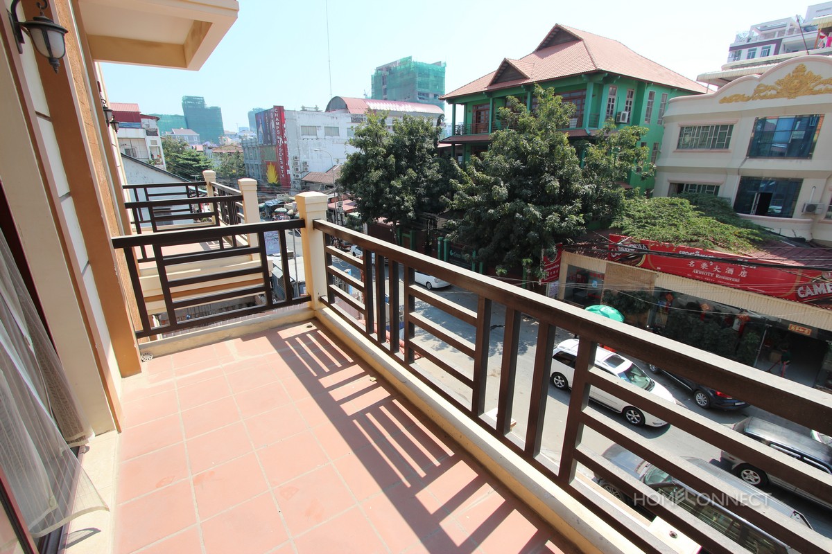 Attractive 2 bedroom apartment in BKK1