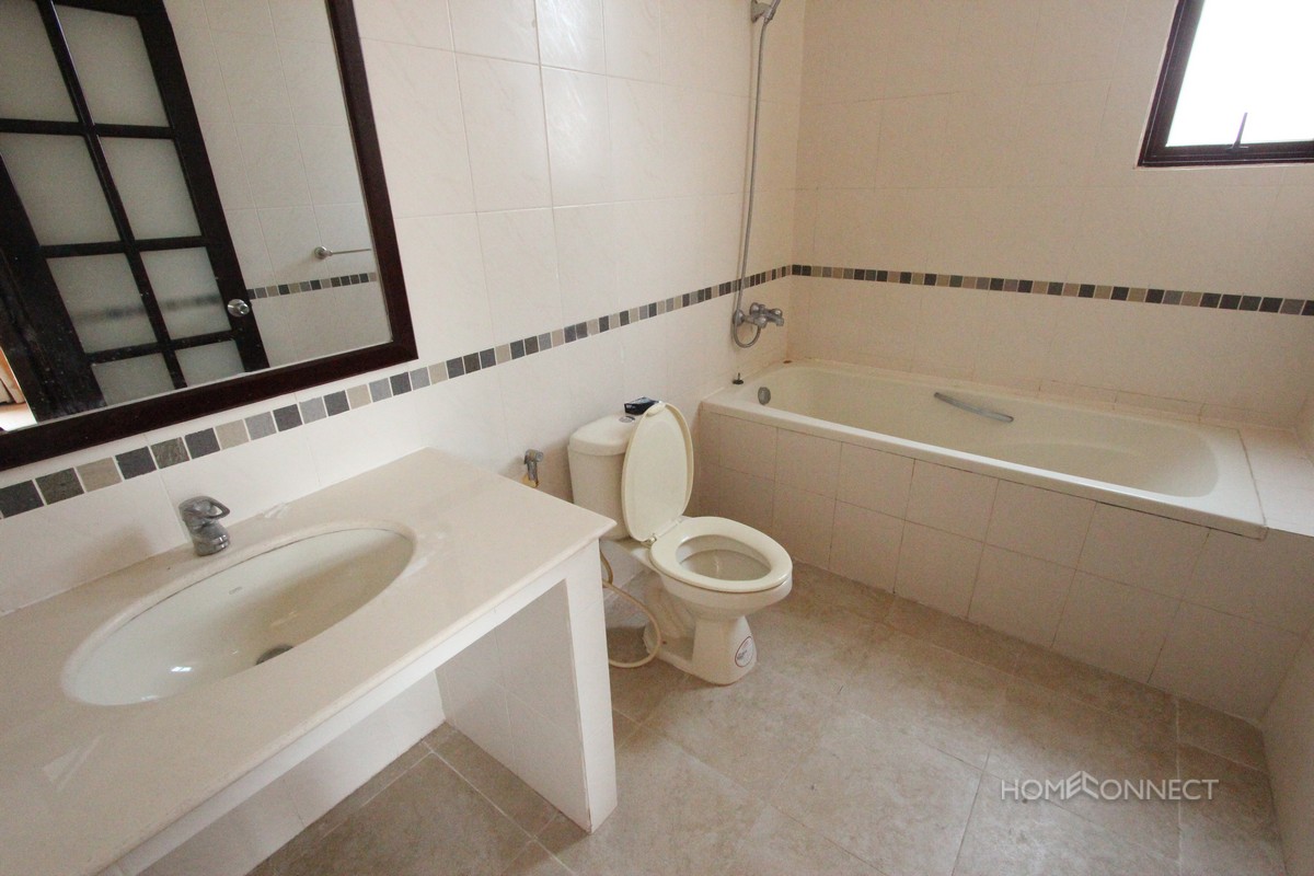 Attractive 2 bedroom apartment in BKK1