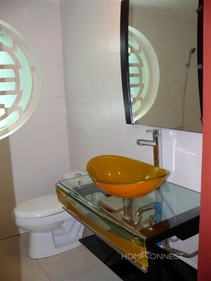 Renovated 2 bedroom apartment close to riverside |Phnom Penh