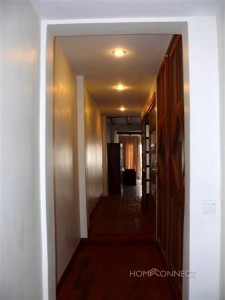 Renovated 2 bedroom apartment close to riverside |Phnom Penh
