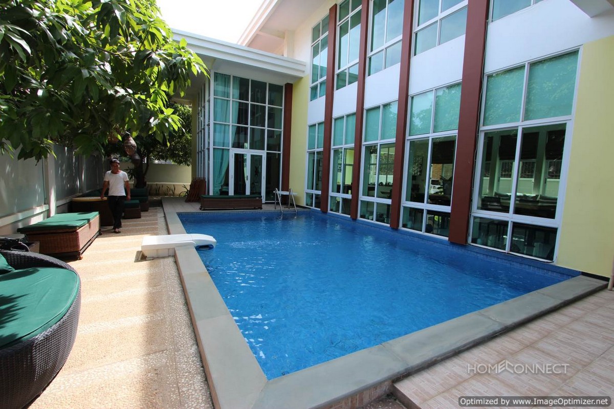 Luxurious 6 bedroom villa in Tonle Bassac | Phnom Penh