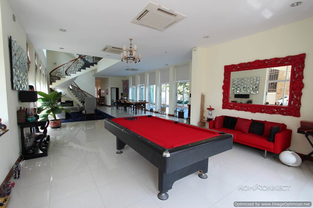 Luxurious 6 bedroom villa in Tonle Bassac | Phnom Penh