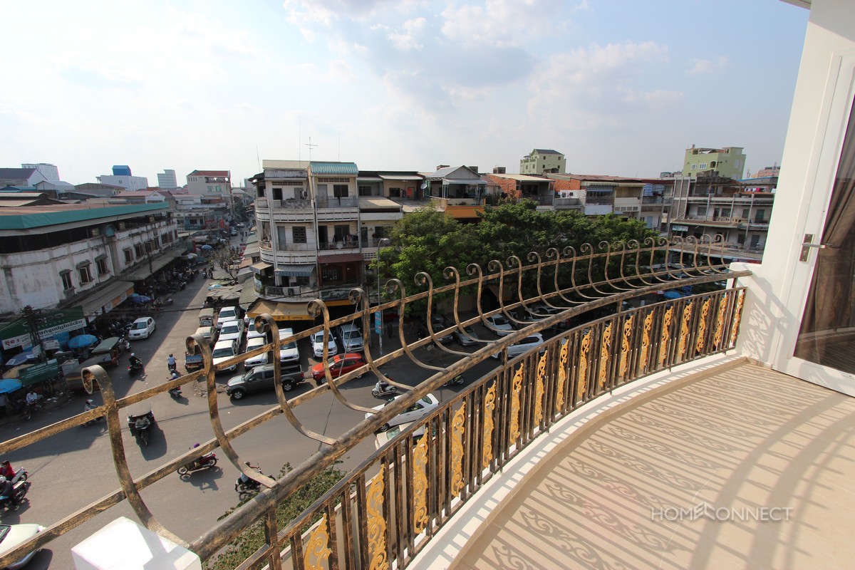 Large 3 bedroom apartment in 7 Makara, Phnom Penh