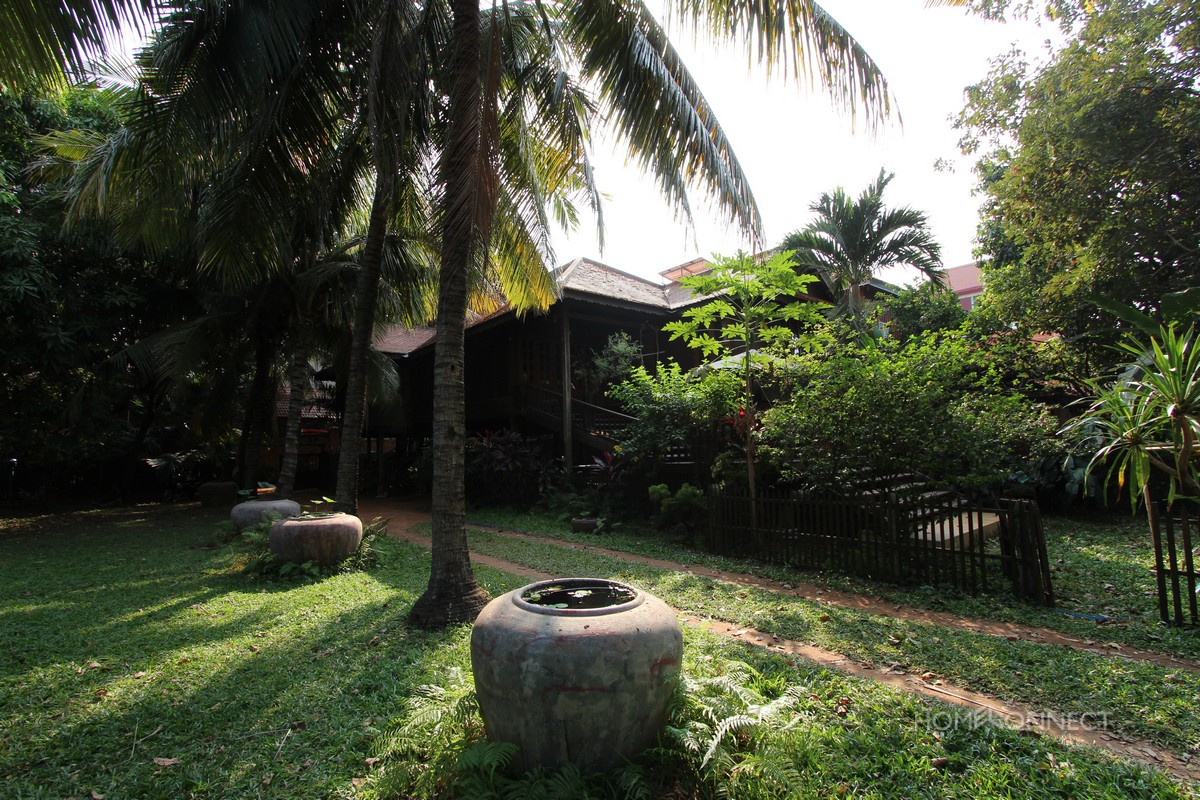 Traditional 2 bedroom Khmer villa in Chroy Chungva