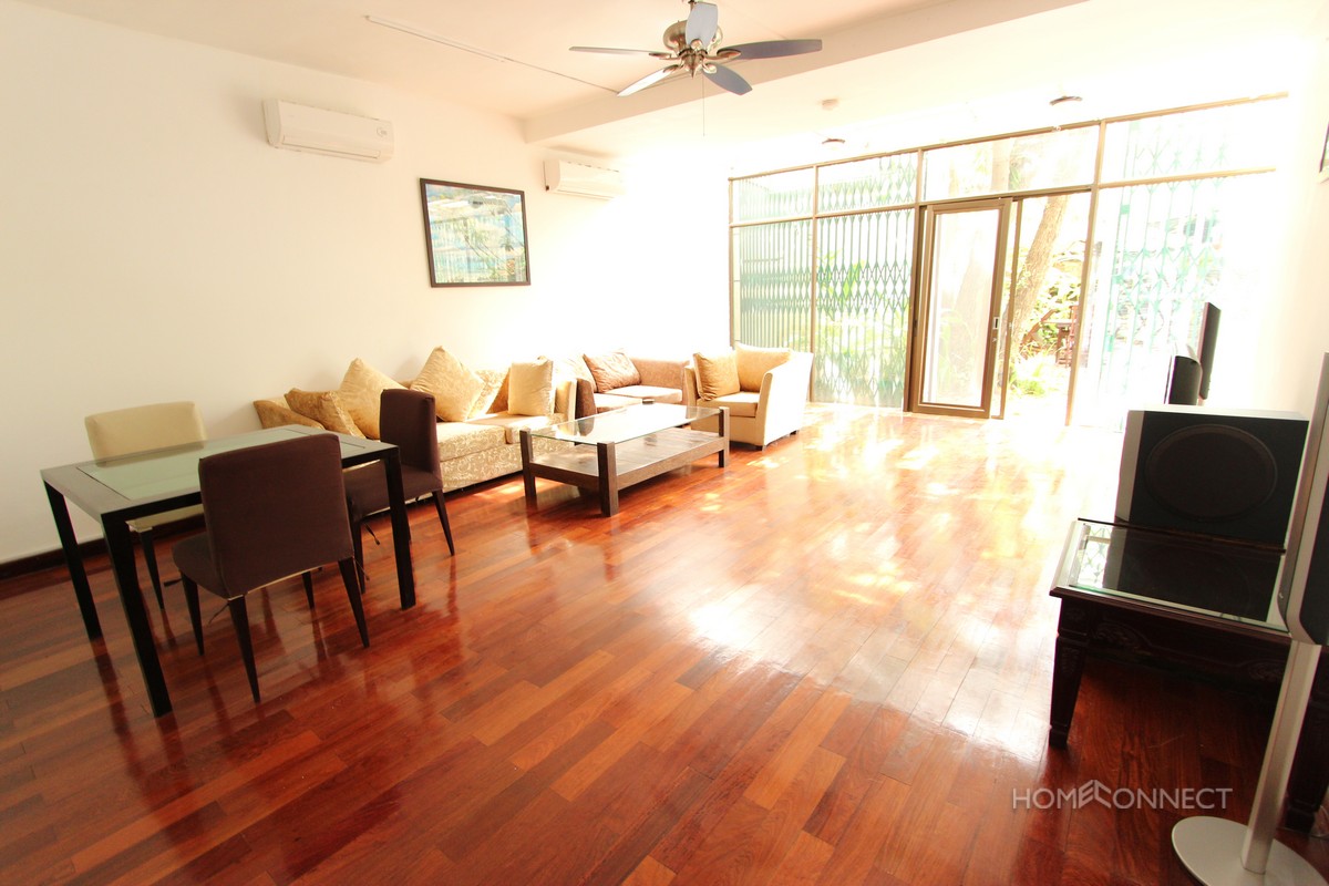 Large 3 Bedroom Apartment Close To Independence Monument | Phnom Penh