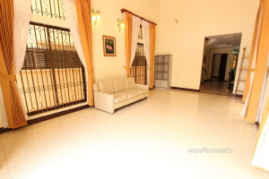 Family Sized 5 Bedroom Townhouse in Toul Kork | Phnom Penh