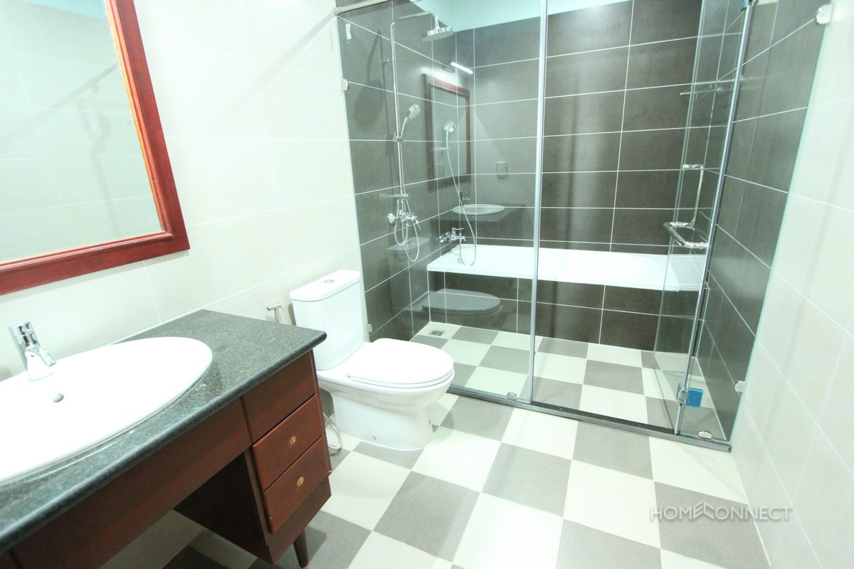 Modern 2 Bedroom Apartment Close to Russian Market | Phnom Penh