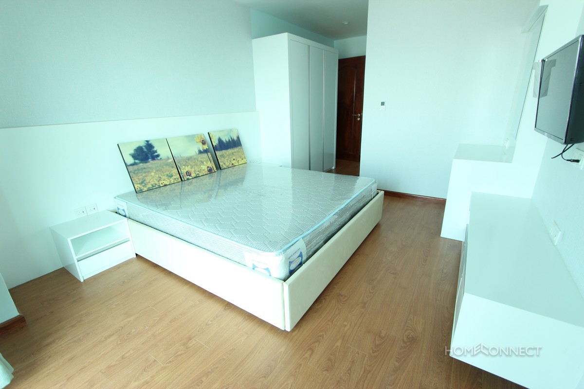 Modern 2 Bedroom Apartment Close to Russian Market | Phnom Penh