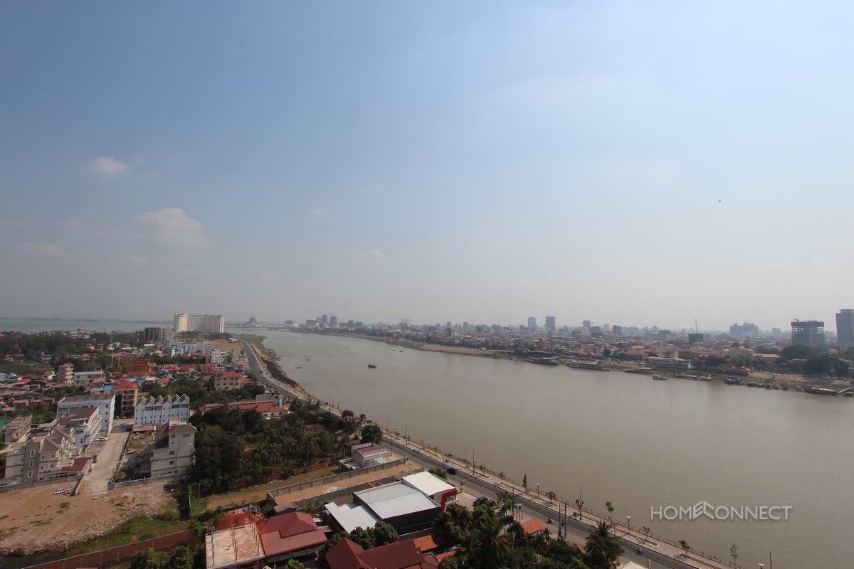 Luxurious 2 Bedroom Apartment Situated in Chroy Chungva | Phnom Penh