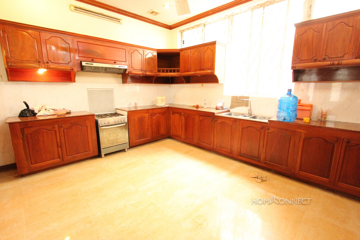 Leafy 4 Bedroom Villa in Tonle Bassac | Phnom Penh