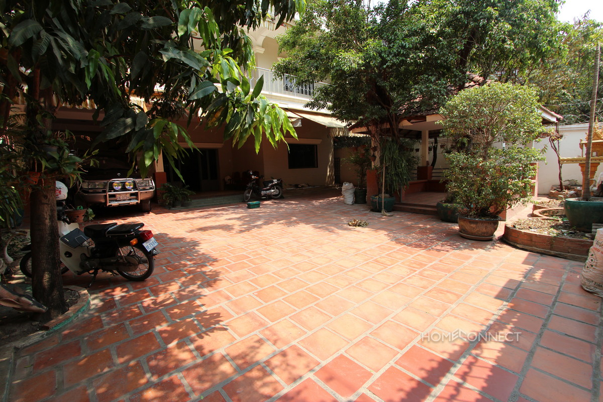 Large 4 Bedroom Villa South of the Russian Market | Phnom Penh