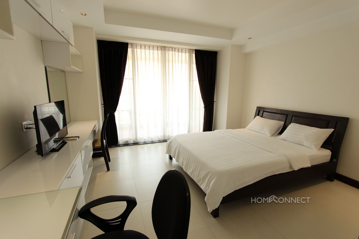 Modern Studio Apartment Near the Riverside | Phnom Penh