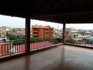 Comfortable 3 Bedroom Apartment in Boeung Trabek | Phnom Penh