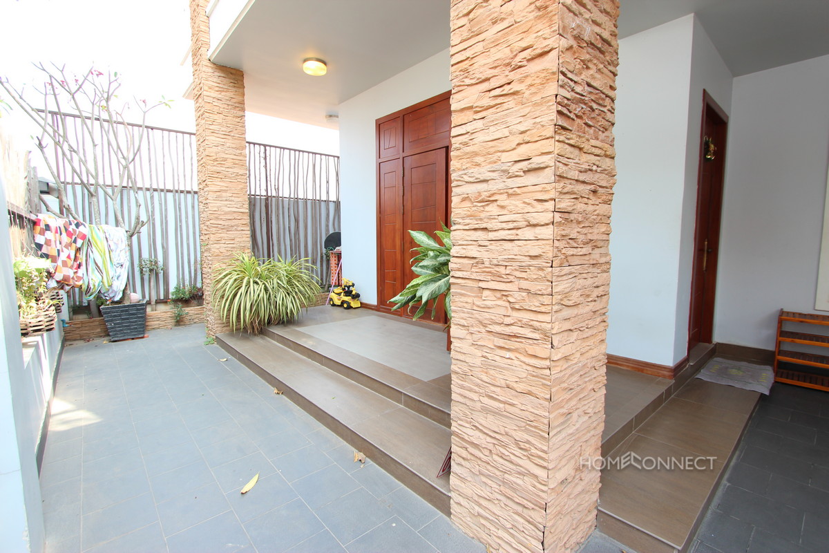 vModern 6 Bedroom Villa For Rent Near Aeon Mall | Phnom Penh