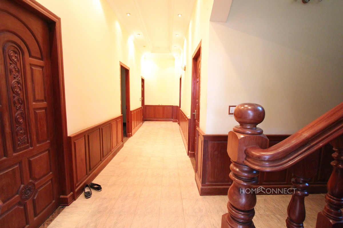 Spacious 4 Bedroom Villa in Chroy Chongva | Phnom Penh