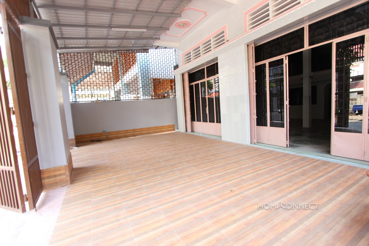 Commercial Building in the Russian Market Area | Phnom Penh