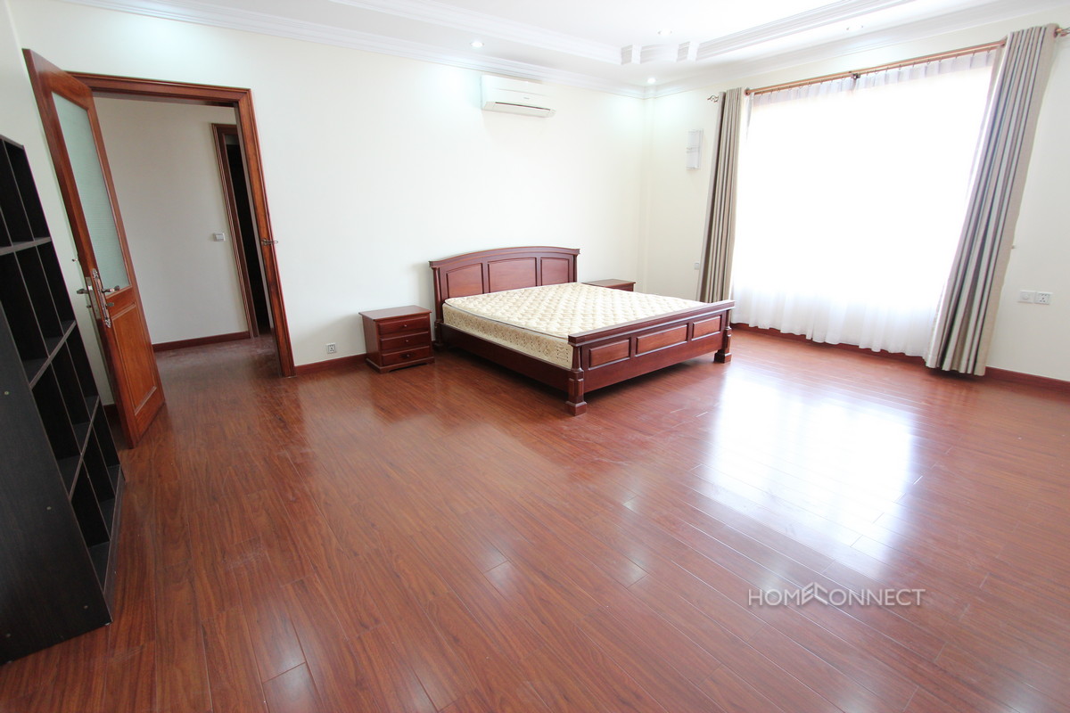 Roomy 3 Bedroom Apartment Near the Royal Palace | Phnom Penh