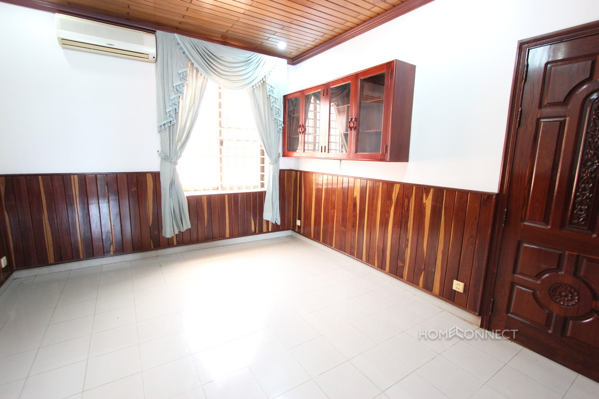 Central 6 Bedroom Villa Near the Olympic Stadium | Phnom Penh