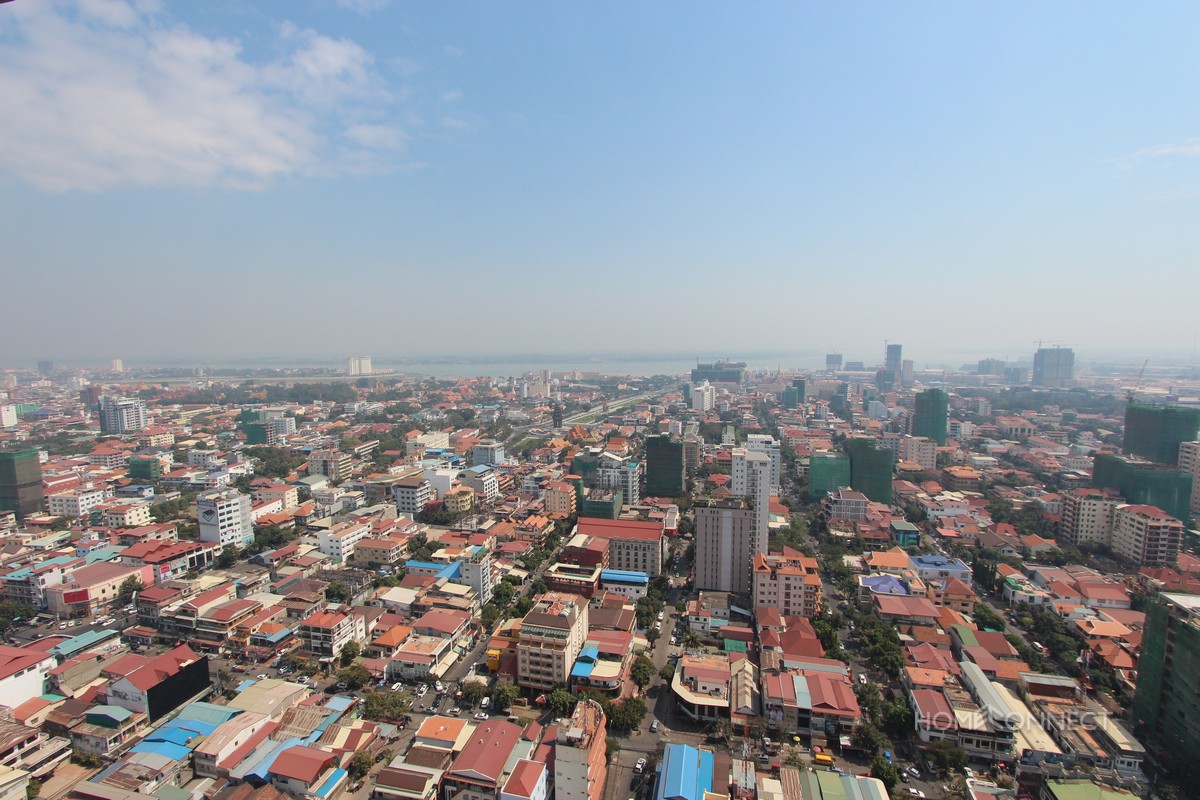 Modern 2 Bedroom Apartment in De Castle Royal BKK1| Phnom Penh
