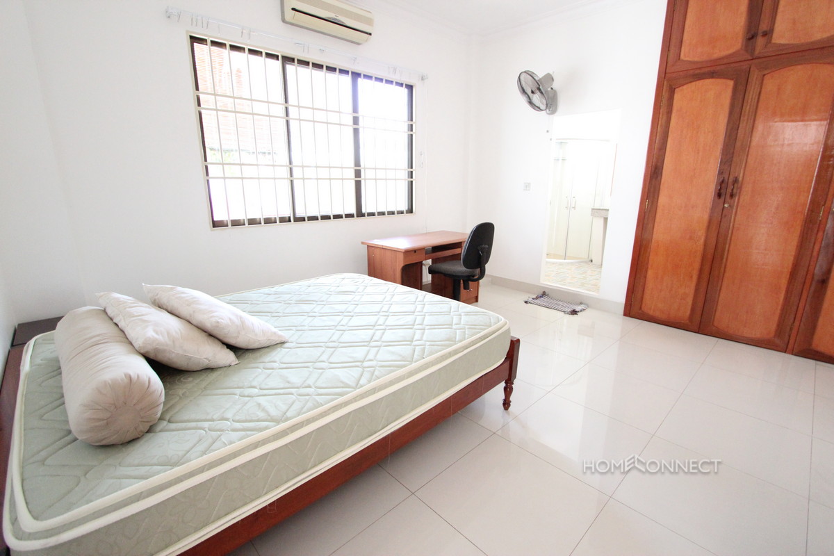 Spacious 2 Bedroom Apartment in Central Daun Penh | Phnom Penh
