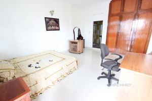 Spacious 2 Bedroom Apartment in Central Daun Penh | Phnom Penh