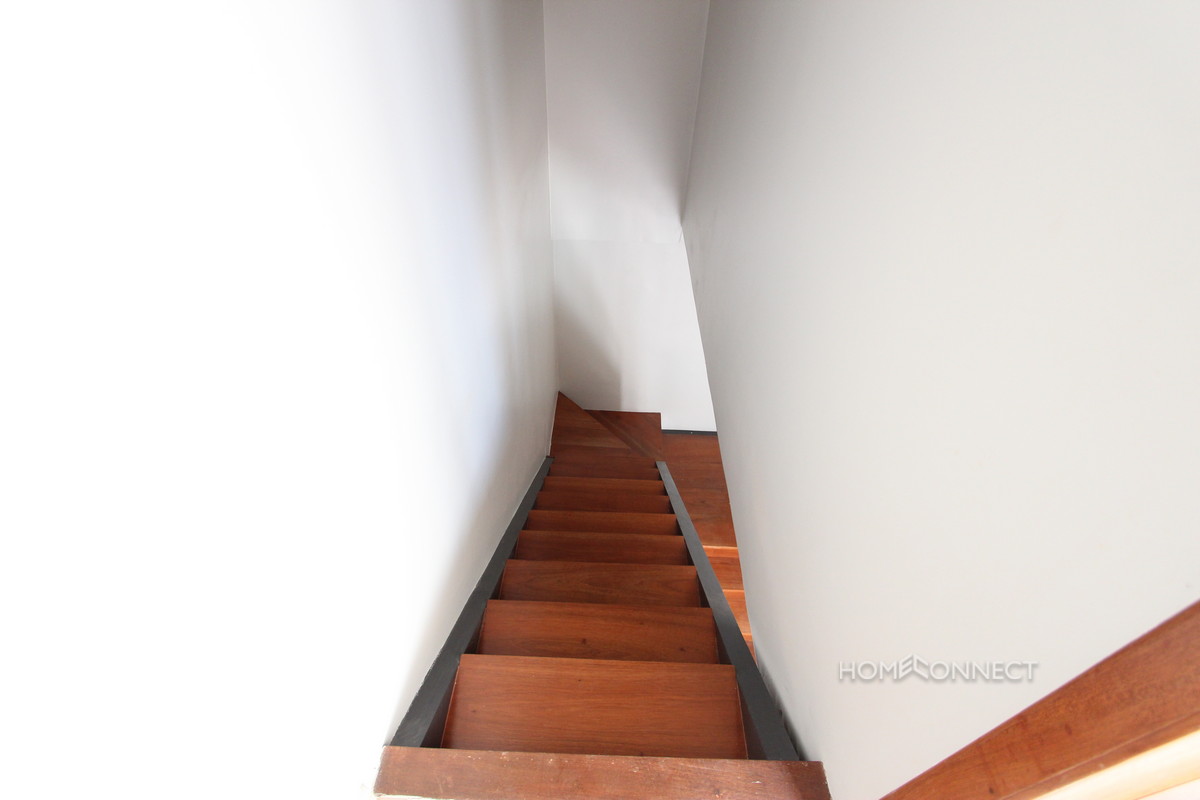 Newly Renovated 3 Bedroom Apartment Close to Riverside | Phnom Penh