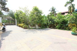 Small Villa and Land for Rent in Boeung Tumpun | Phnom Penh