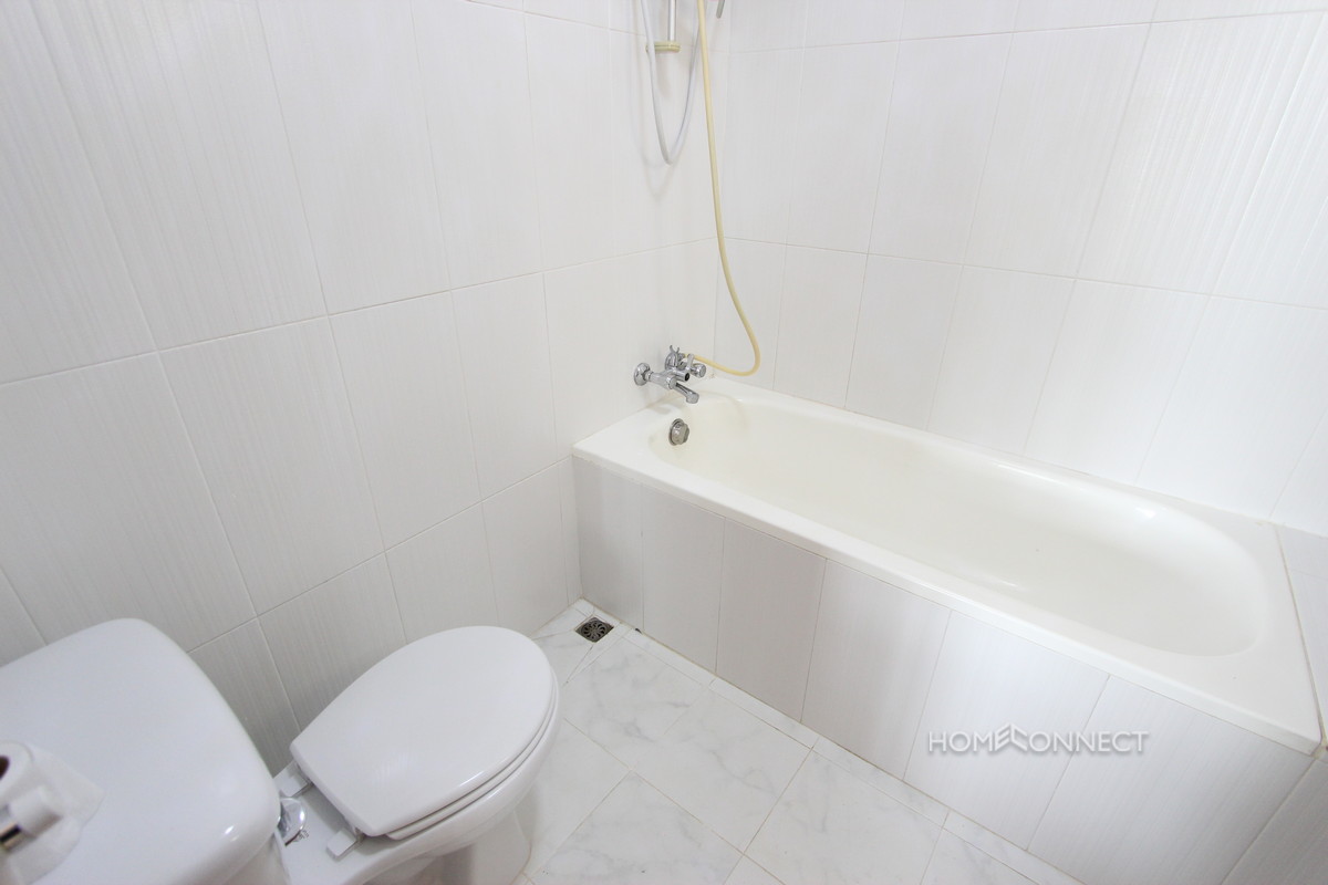 Tidy 2 Bedroom Apartment in Tonle Bassac | Phnom Penh