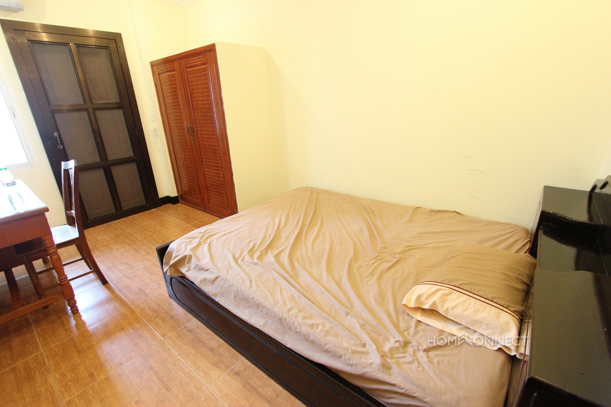 Tidy 2 Bedroom Apartment in Tonle Bassac | Phnom Penh