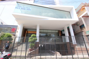 Large Office Space On A Major Boulevard Near Russian Market | Phnom Penh