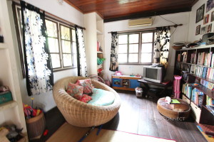 Traditional Wooden 3 Bedroom House in Boeung Trabek | Phnom Penh