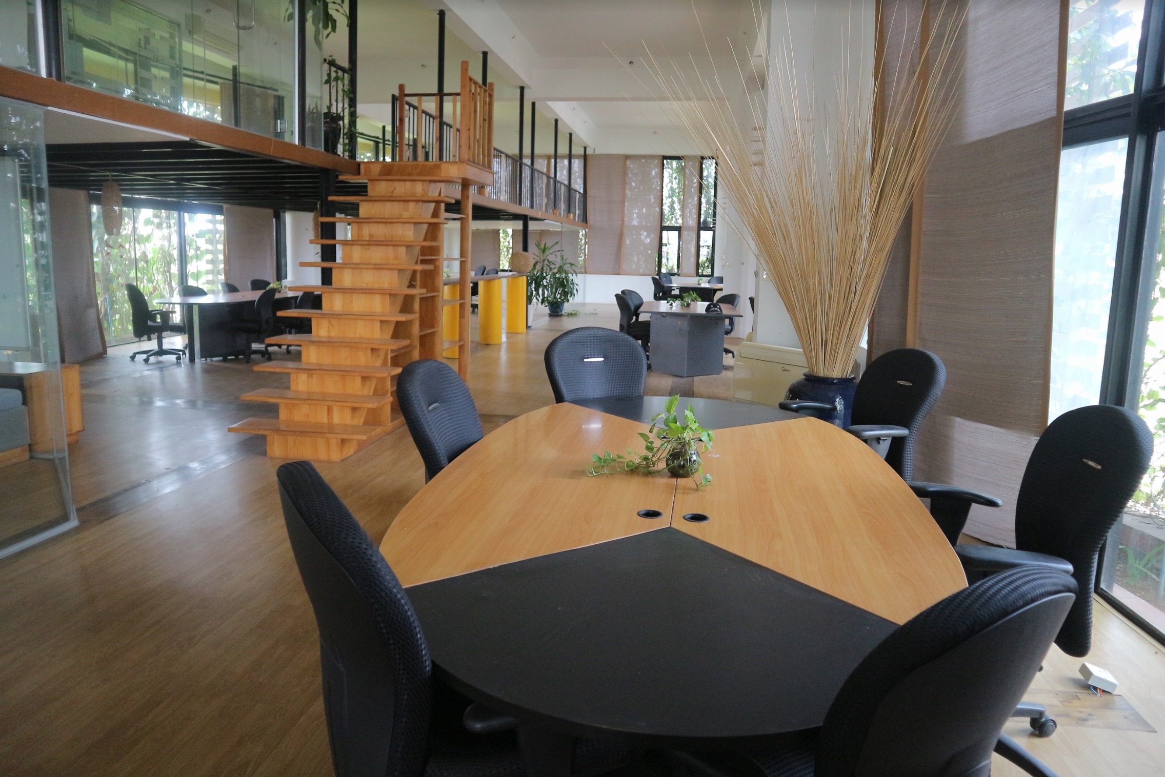 Modern Office Space For Rent In Chroy Chongva | Phnom Penh Real Estate